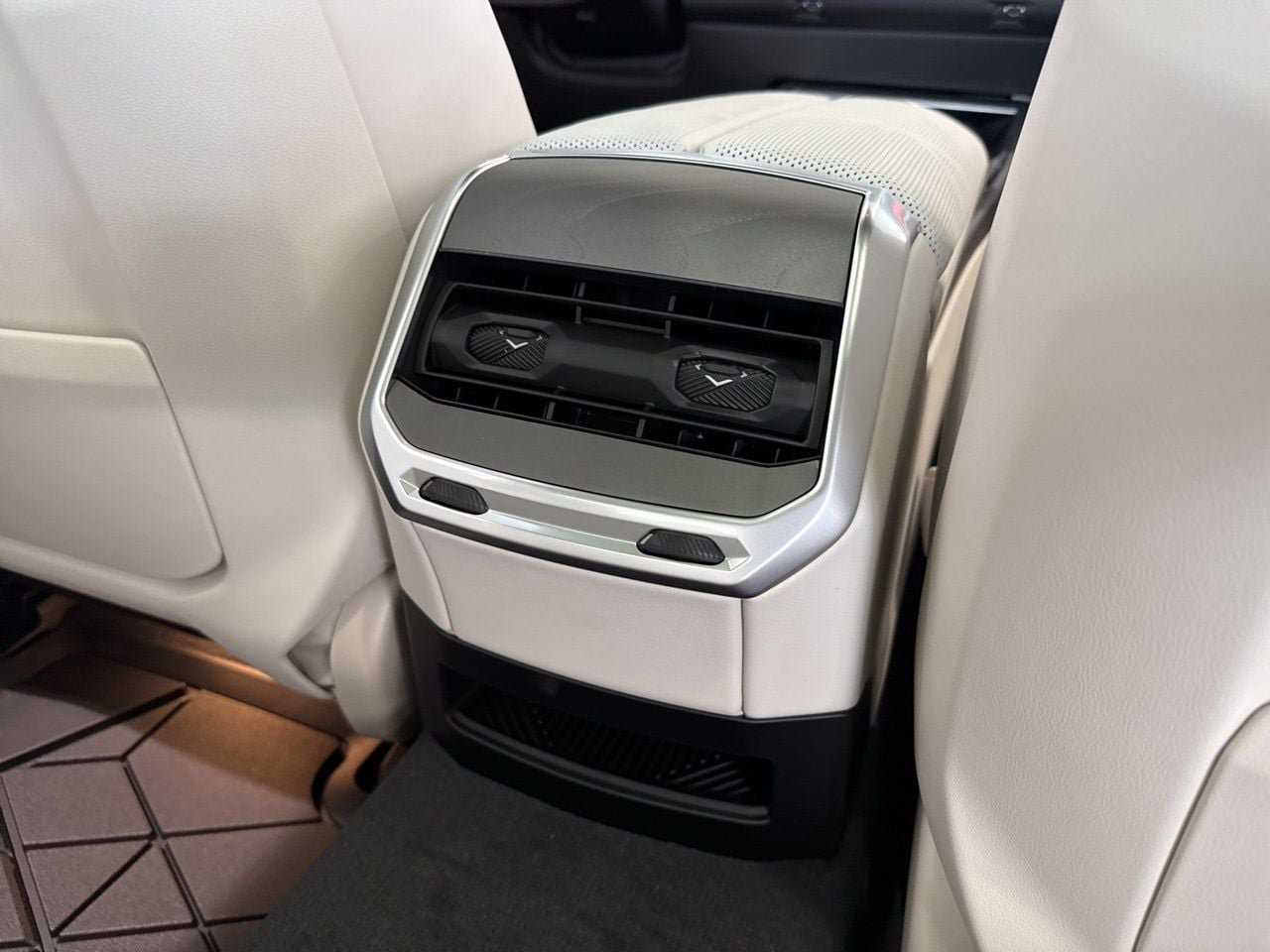 New 2026 BMW 740i xDrive w/ Executive Package AWD/4WD image 53