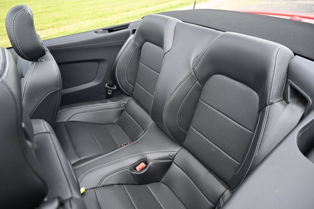 Used 2018 Ford Mustang GT Premium w/ Equipment Group 401A RWD image 22