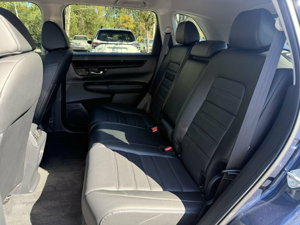 Used 2025 Honda CR-V EX-L image 8