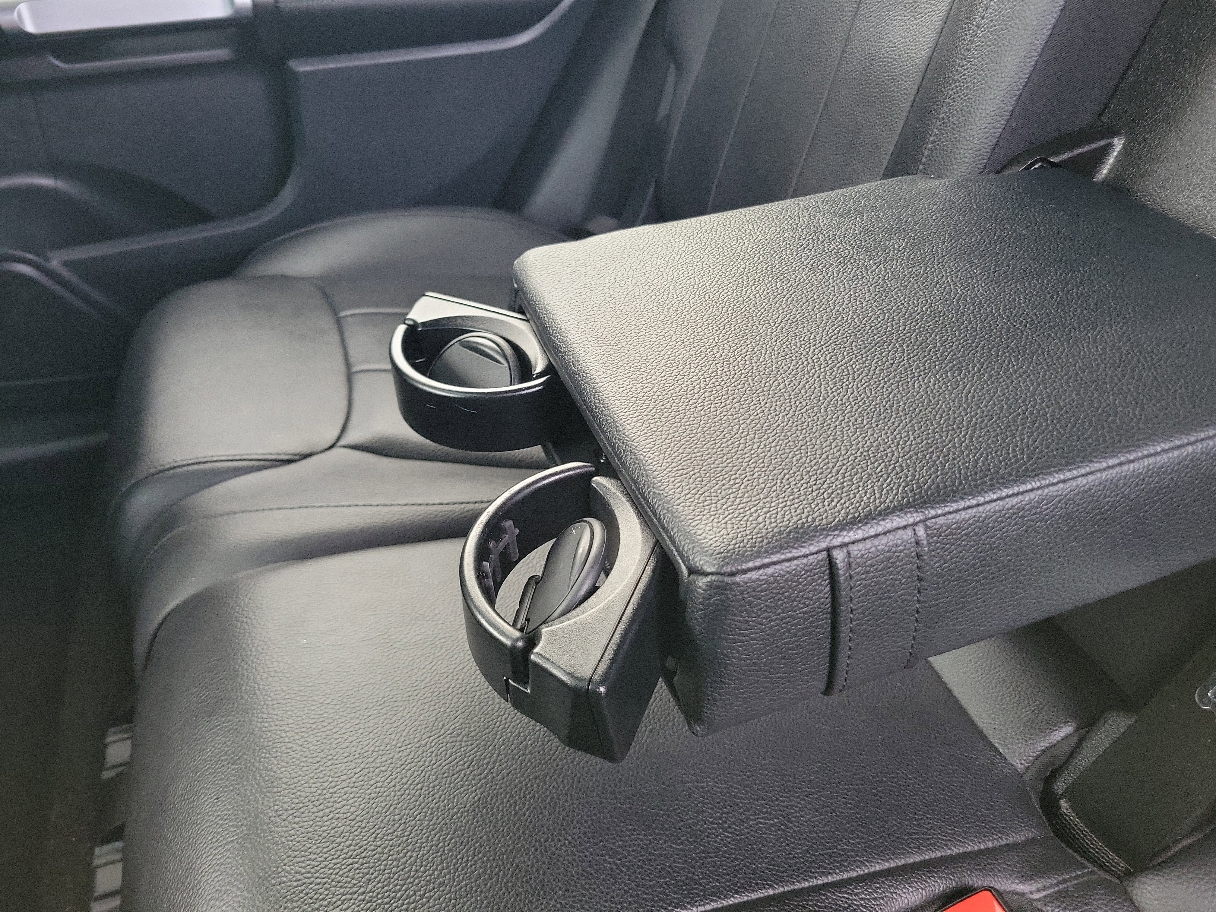 Used 2022 Mercedes-Benz GLB 250 4MATIC image 22