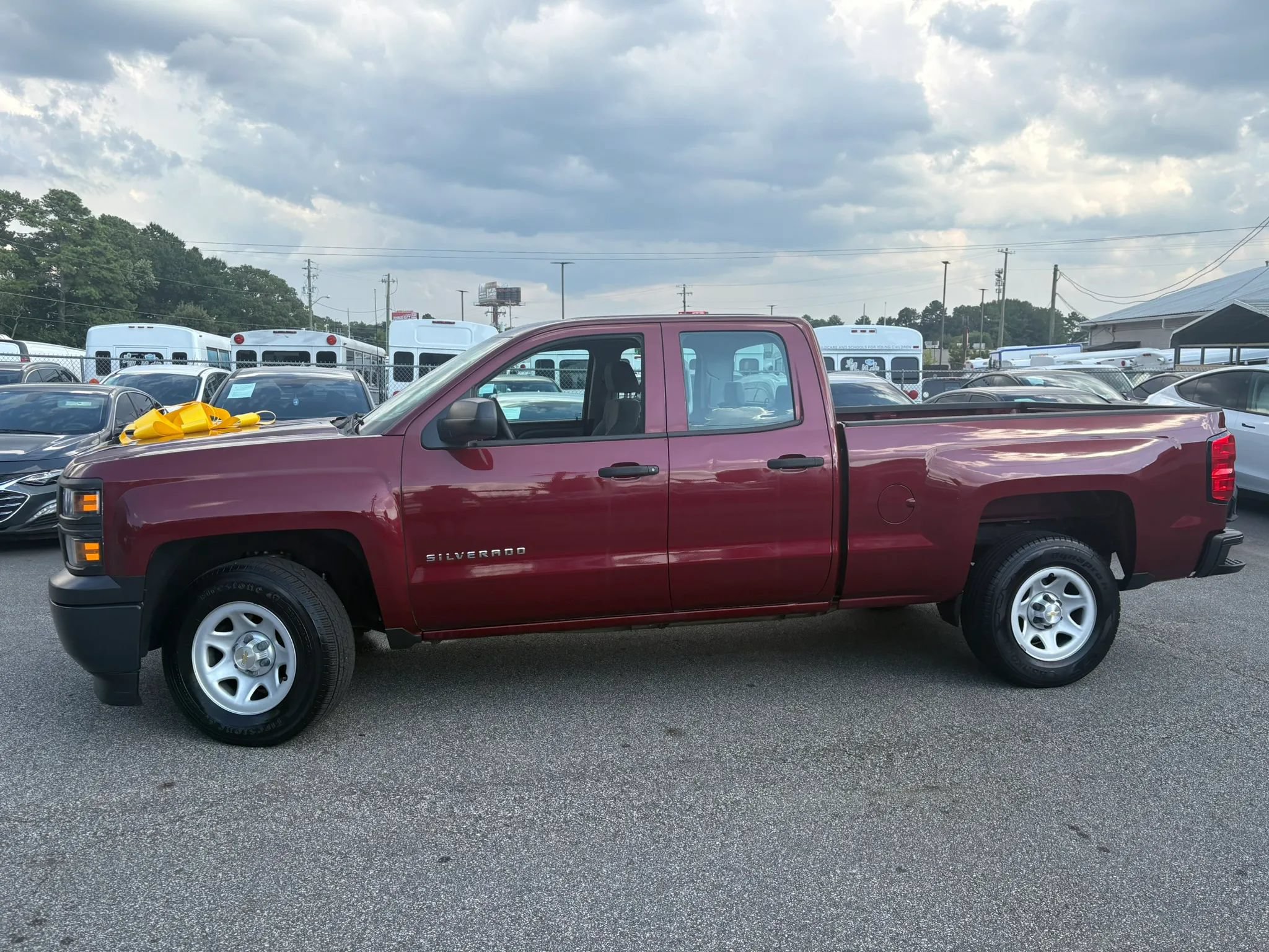 Used 2015 Chevrolet Silverado 1500 W/T RWD image 12