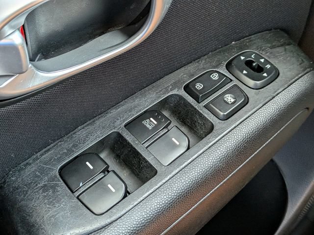 Used 2015 Kia Soul FWD image 24