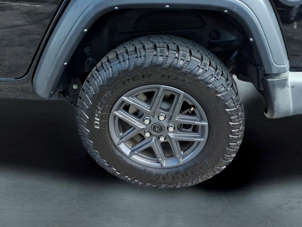 Used 2024 Jeep Wrangler Unlimited Sport AWD/4WD image 14