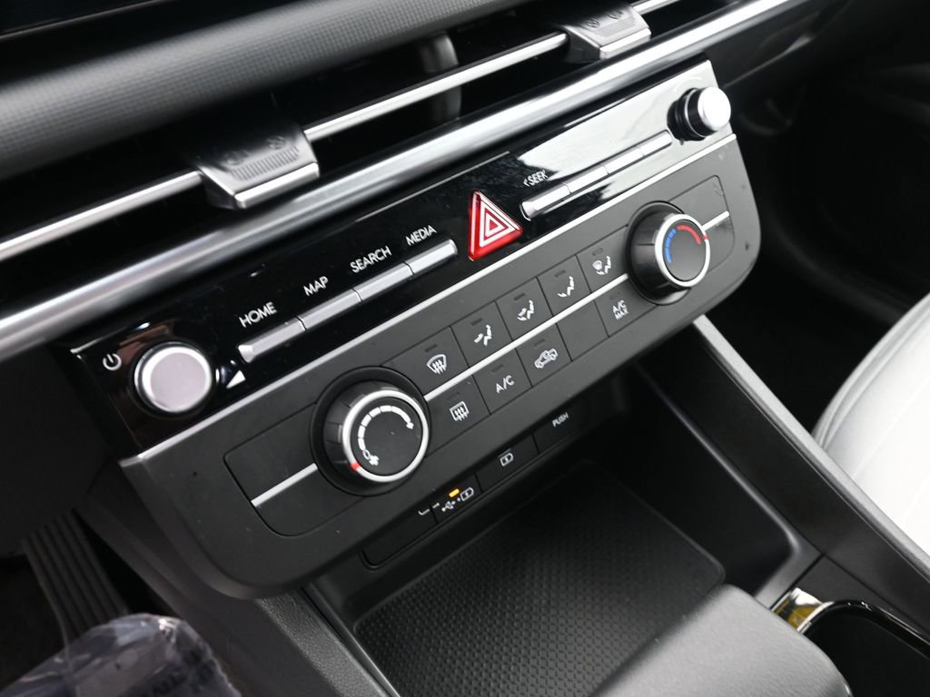 Certified 2026 Hyundai Santa Cruz SE image 30