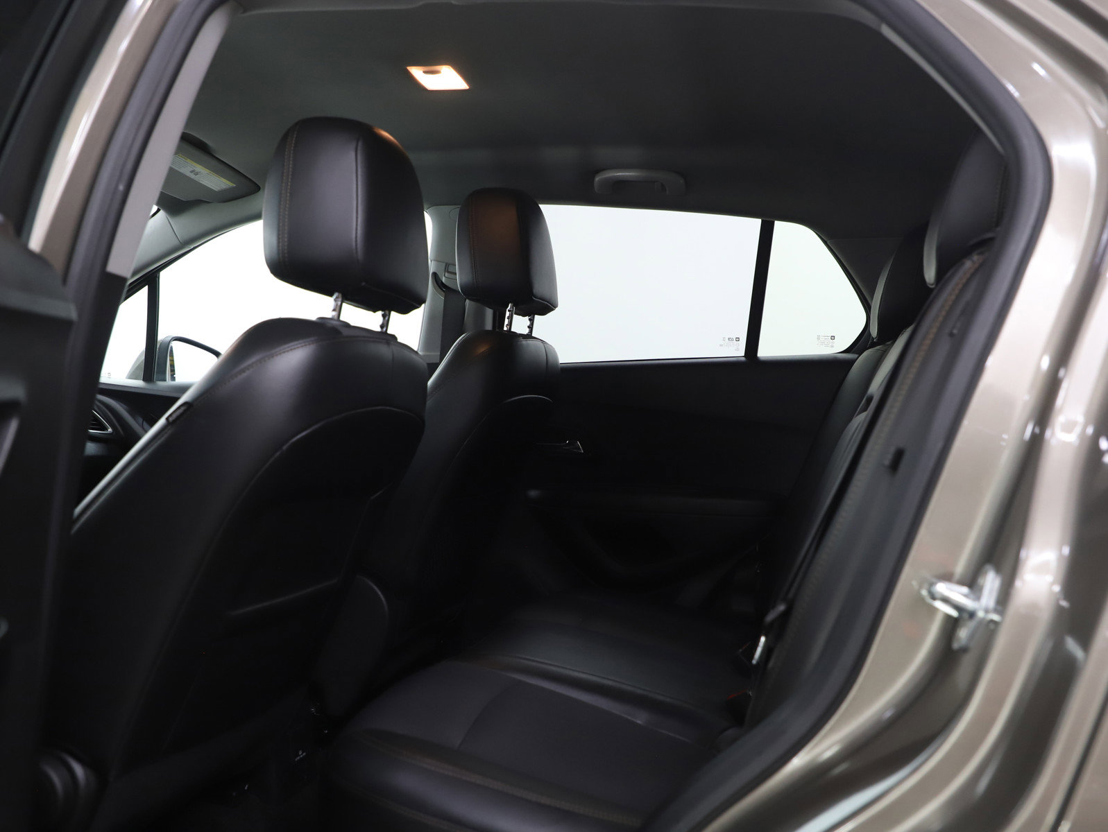 Used 2021 Chevrolet Trax LT AWD/4WD image 17
