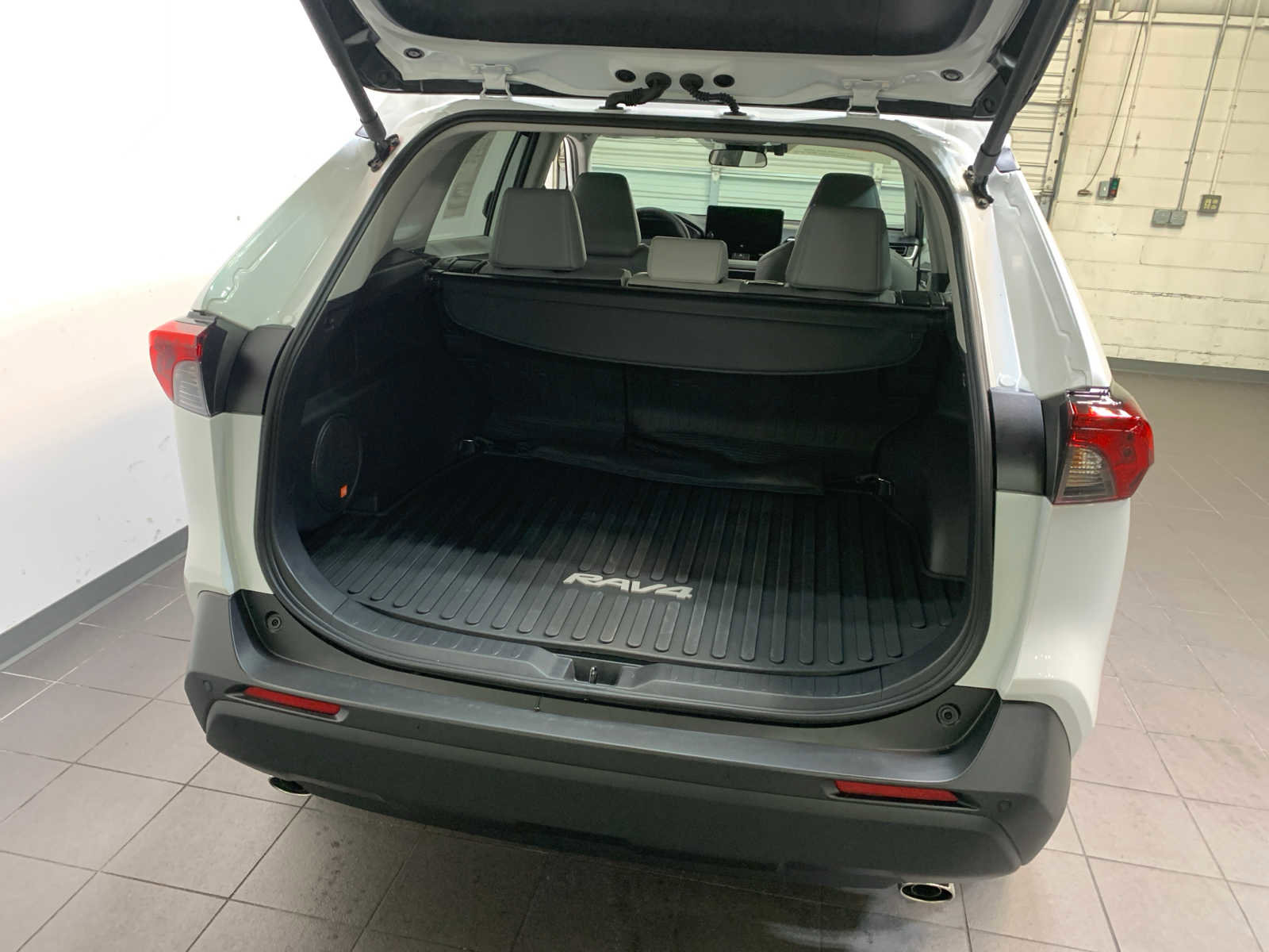 Certified 2025 Toyota RAV4 XLE Premium image 11