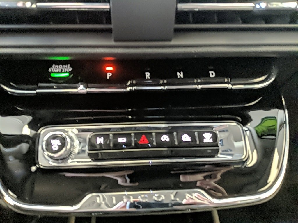 Used 2024 Lincoln Corsair Reserve w/ Equipment Group 201A image 18