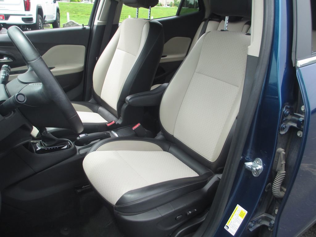 Used 2020 Buick Encore Preferred FWD image 16