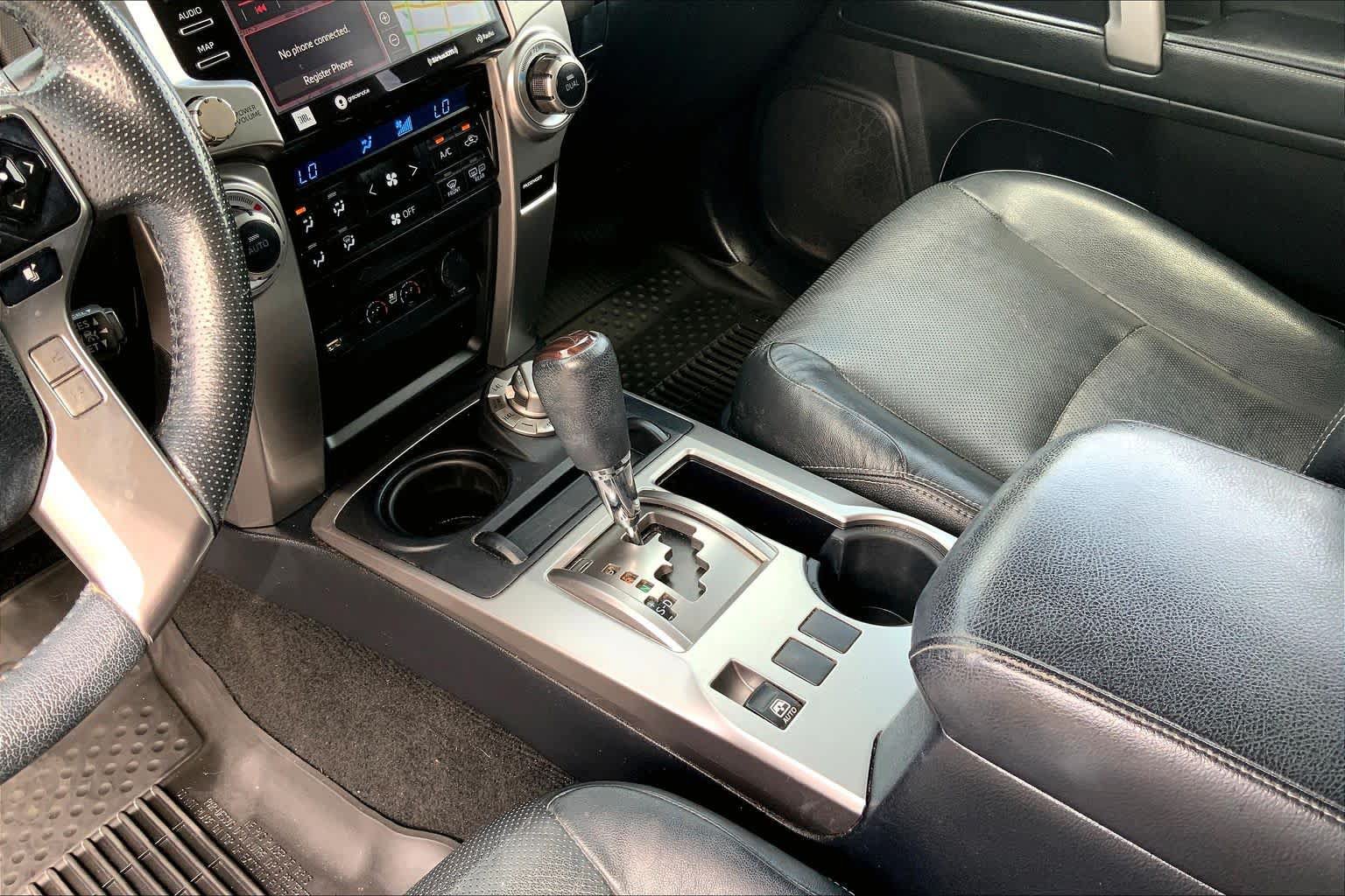 Used 2021 Toyota 4Runner Limited AWD/4WD image 17