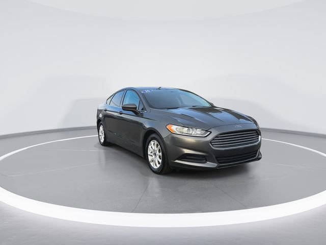 Used 2016 Ford Fusion S image 2