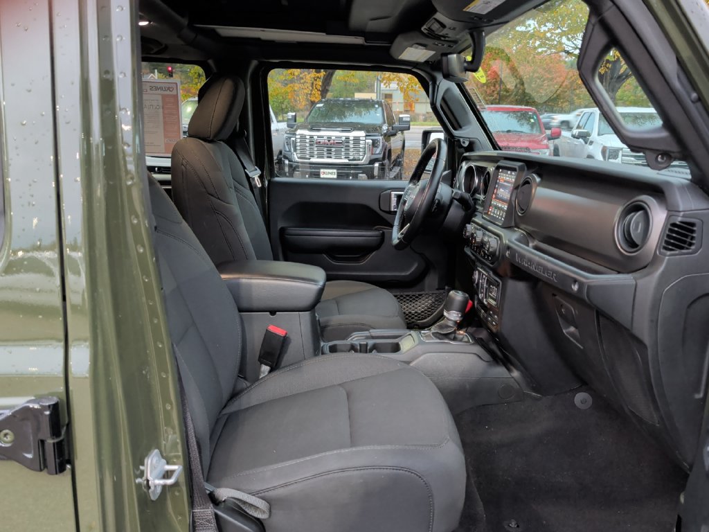 Used 2021 Jeep Wrangler Unlimited Sport AWD/4WD image 37
