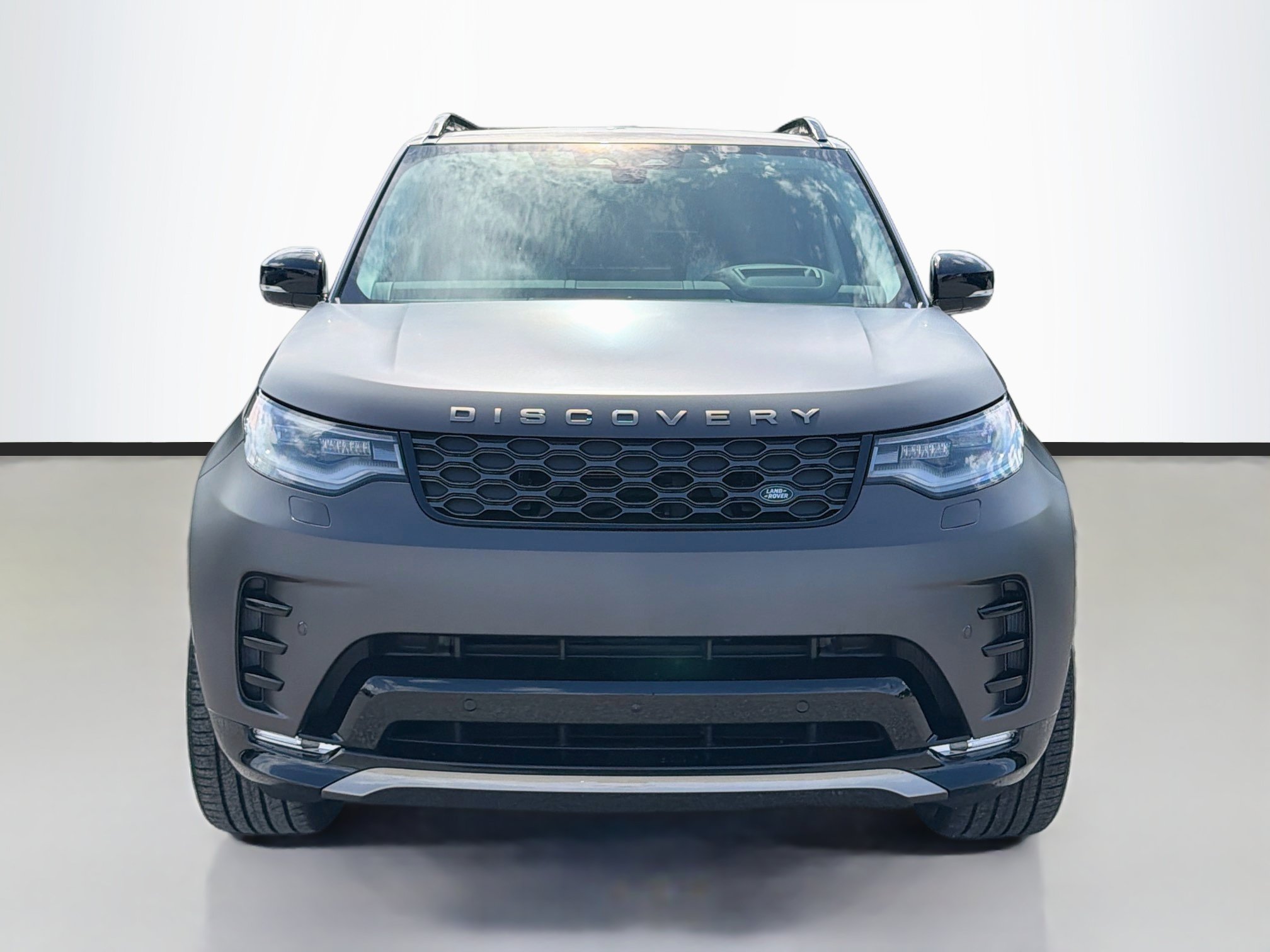 New 2026 Land Rover Discovery Limited Edition AWD/4WD image 8
