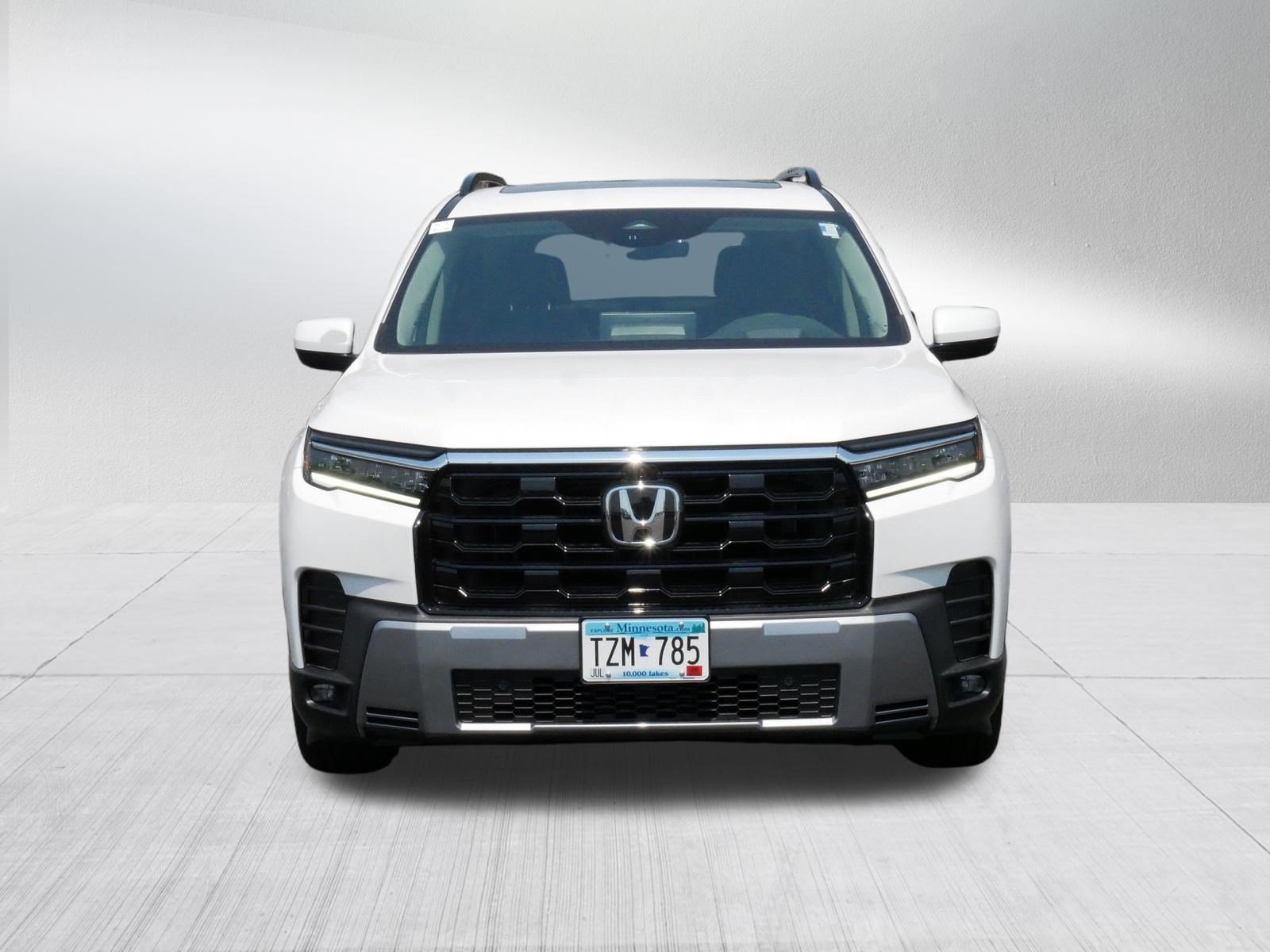 Certified 2026 Honda Pilot Elite image 2