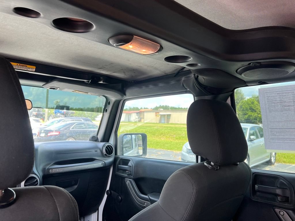 Used 2012 Jeep Wrangler Unlimited Sport AWD/4WD image 8