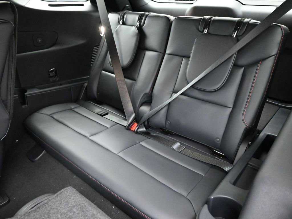 New 2026 Ford Explorer ST-Line w/ ST-Line Street Pack image 19