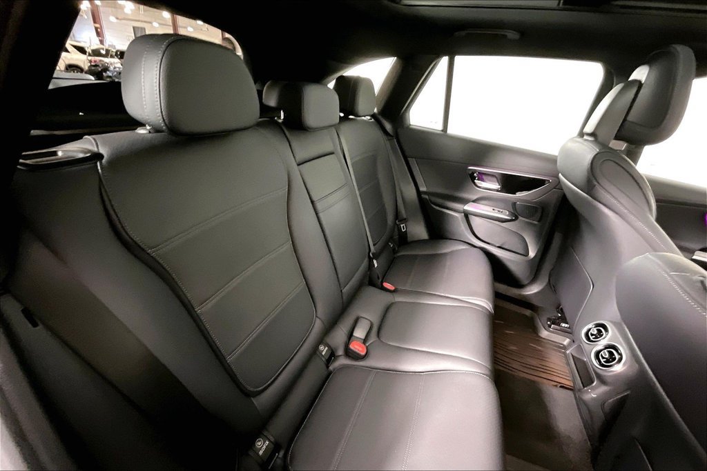 Certified 2025 Mercedes-Benz GLC 350e 4MATIC image 19
