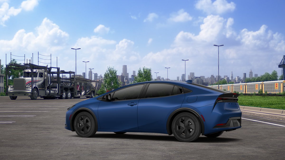New 2027 Toyota Prius LE FWD image 5