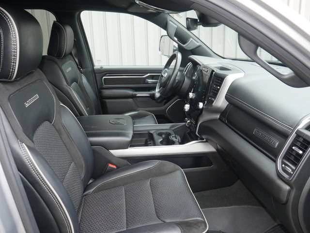 Used 2024 RAM 1500 Laramie AWD/4WD image 30