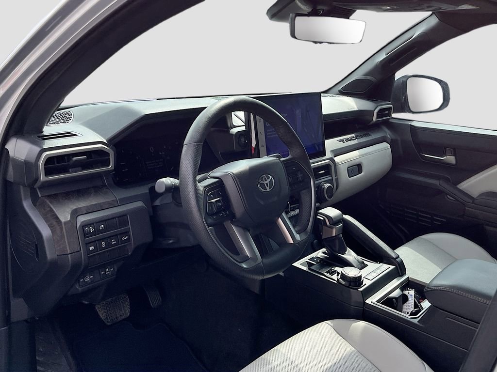 Used 2024 Toyota Tacoma Limited w/ Limited Package (LT) AWD/4WD image 9