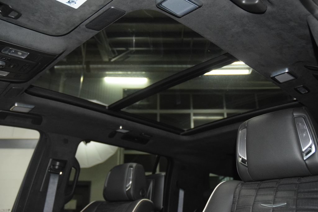 Used 2024 Cadillac Escalade ESV Premium Luxury Platinum AWD/4WD image 58