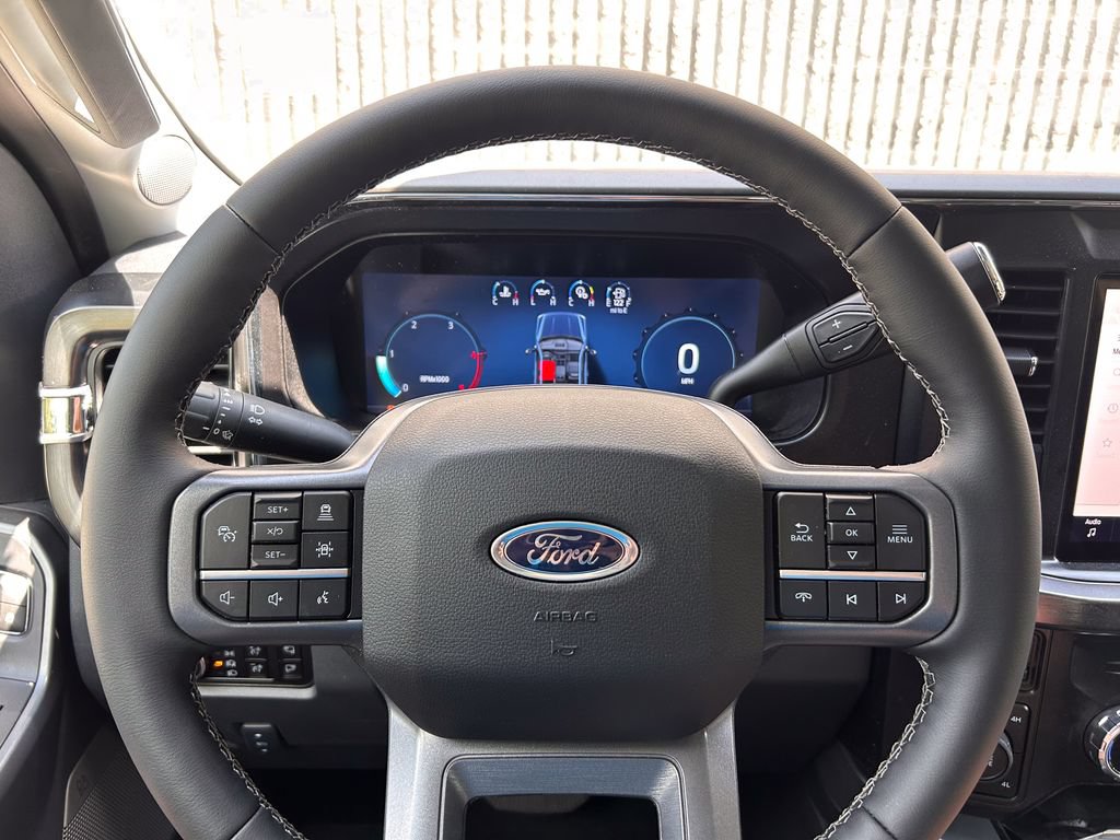 New 2026 Ford F250 Lariat w/ Black Appearance Package AWD/4WD image 27