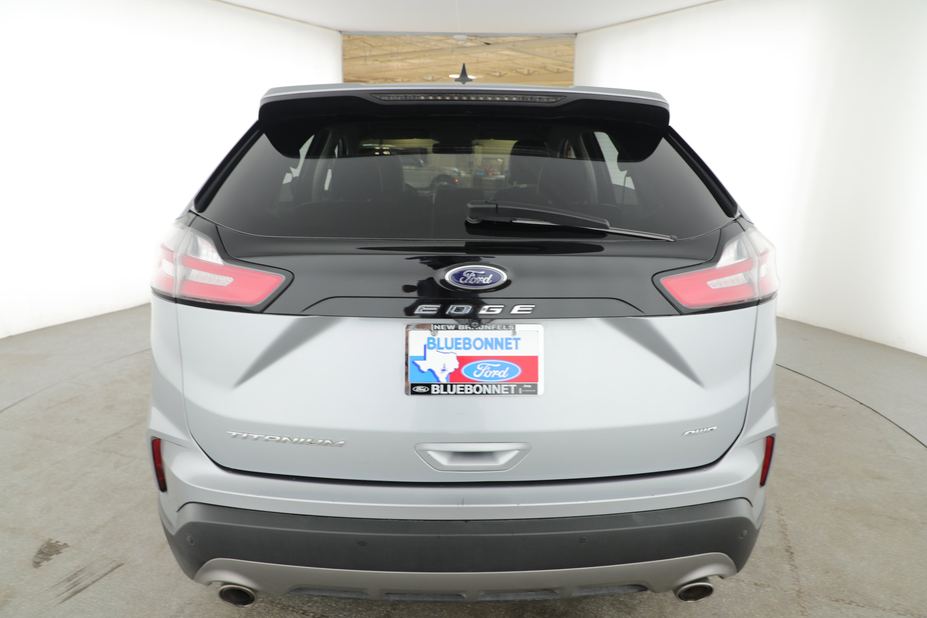 Certified 2022 Ford Edge Titanium w/ Equipment Group 301A image 4