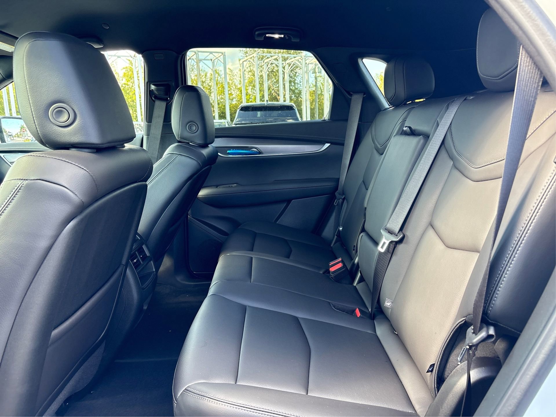 New 2026 Cadillac XT5 Luxury image 9