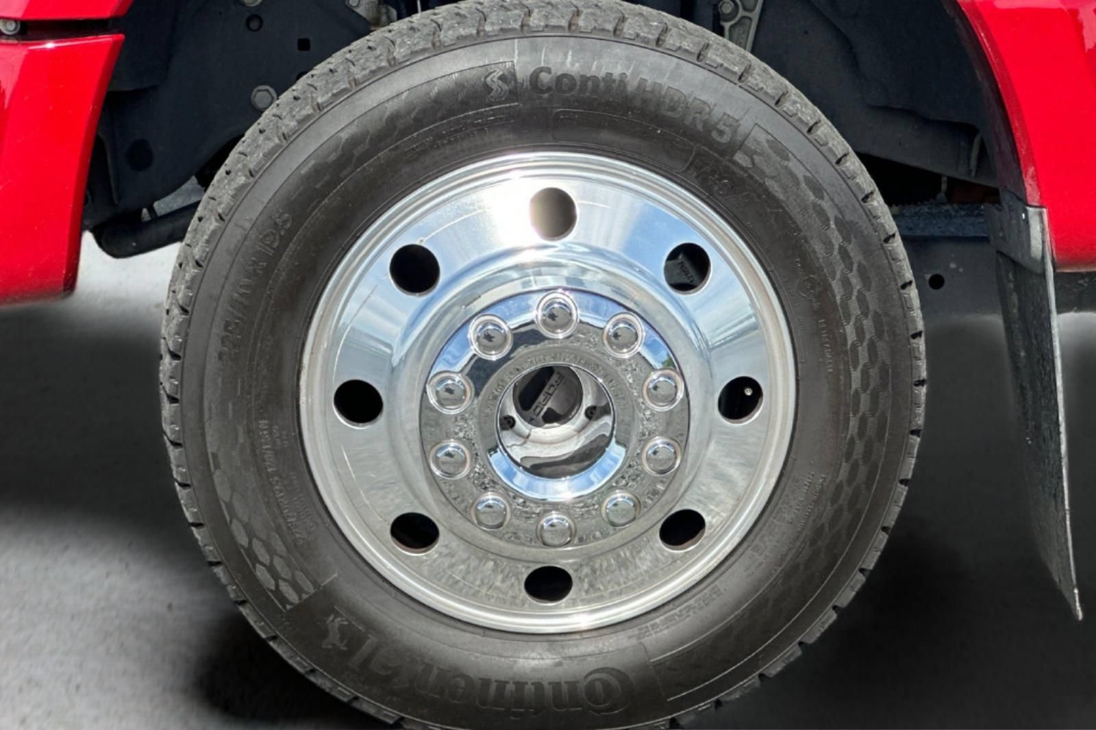 Used 2022 Ford F450 Platinum w/ FX4 Off-Road Package AWD/4WD image 23
