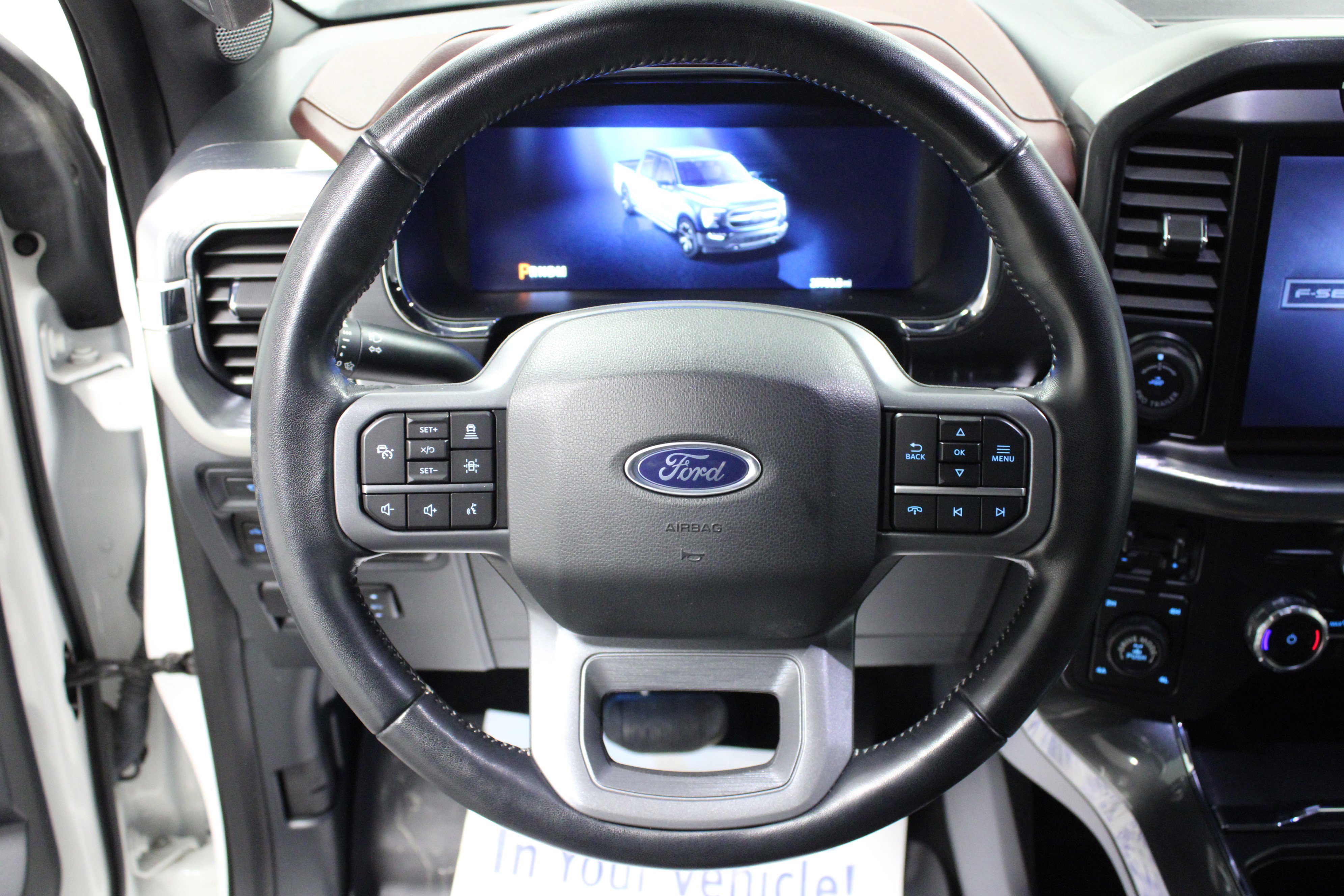 Used 2023 Ford F150 Lariat AWD/4WD image 17