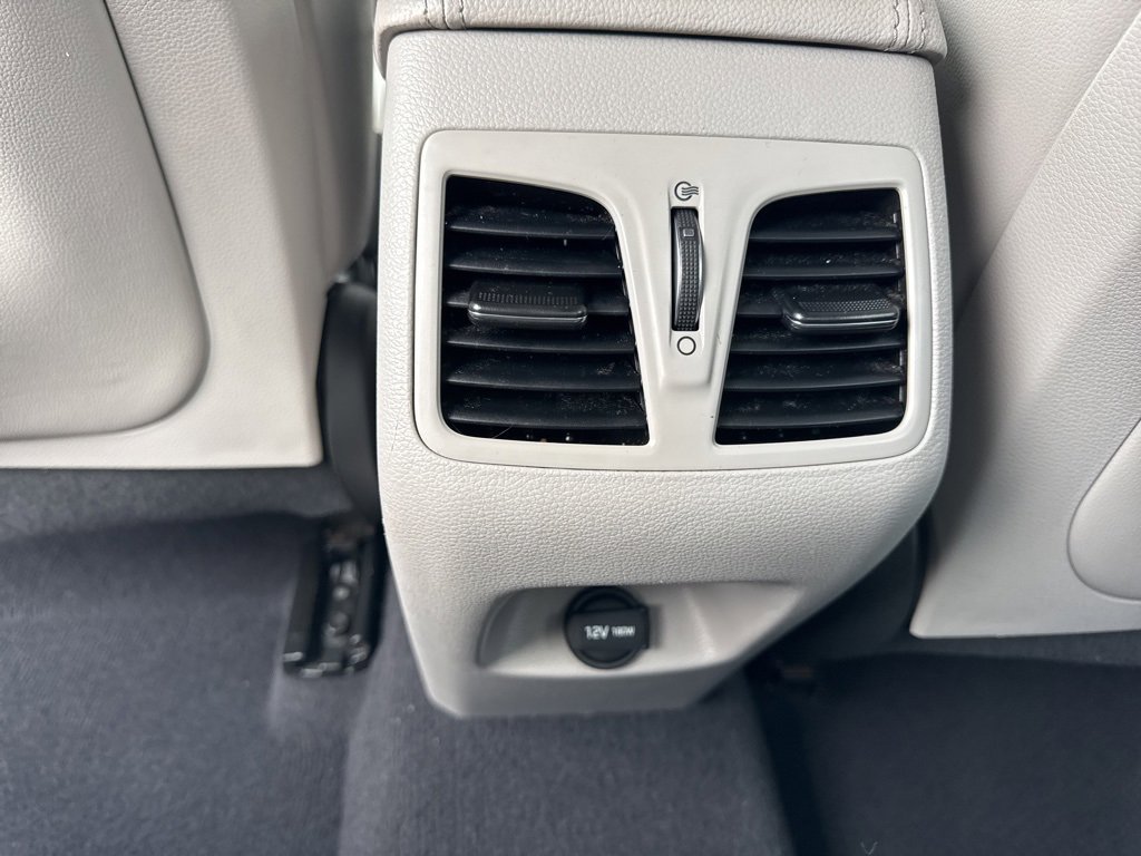 Used 2016 Hyundai Sonata Limited image 41