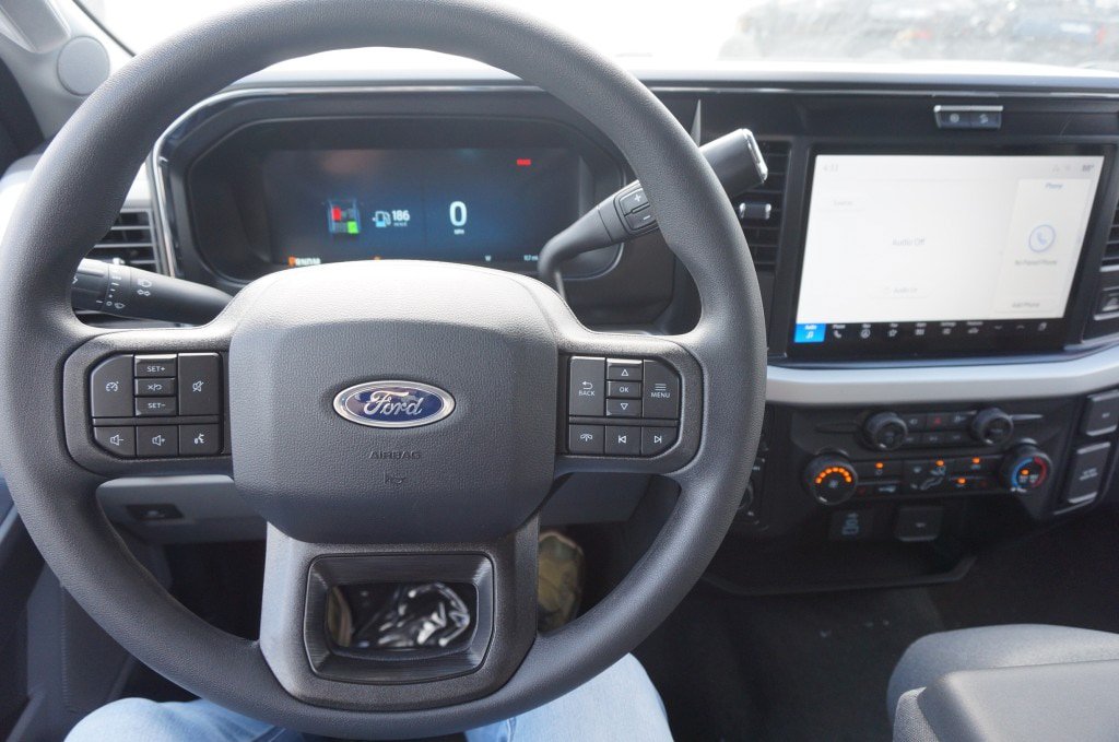 Used 2026 Ford F350 XLT w/ XLT Premium Package AWD/4WD image 7