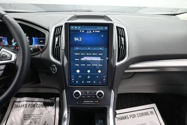 Used 2024 Ford Edge Titanium AWD/4WD image 18