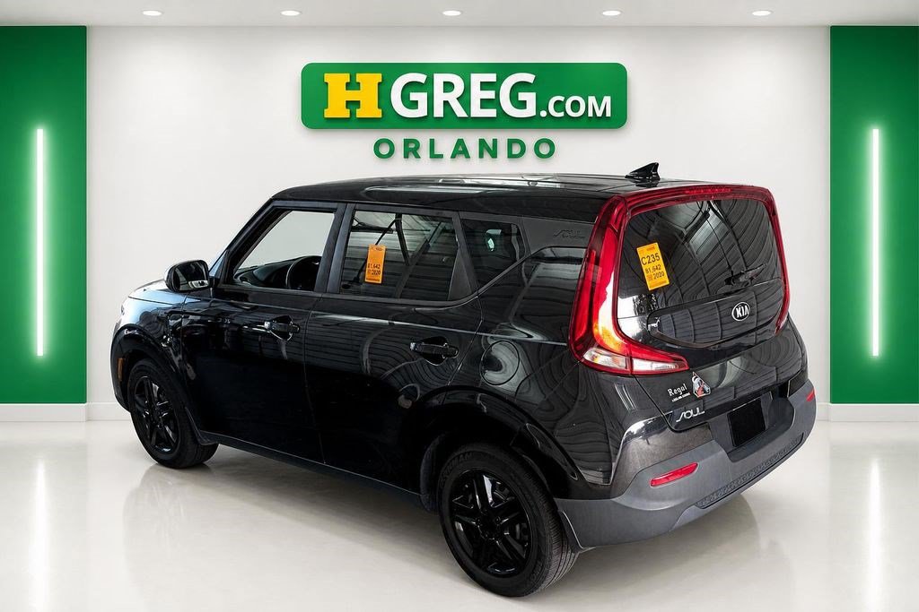 Used 2020 Kia Soul LX FWD image 2