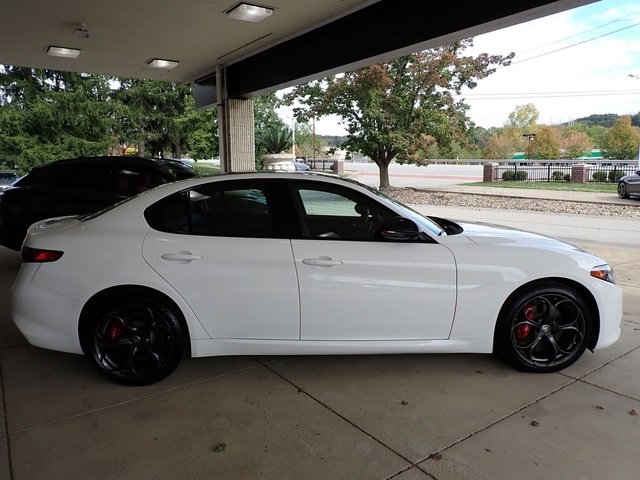 New 2025 Alfa Romeo Giulia Special Edition w/ Driving Assist Package image 8