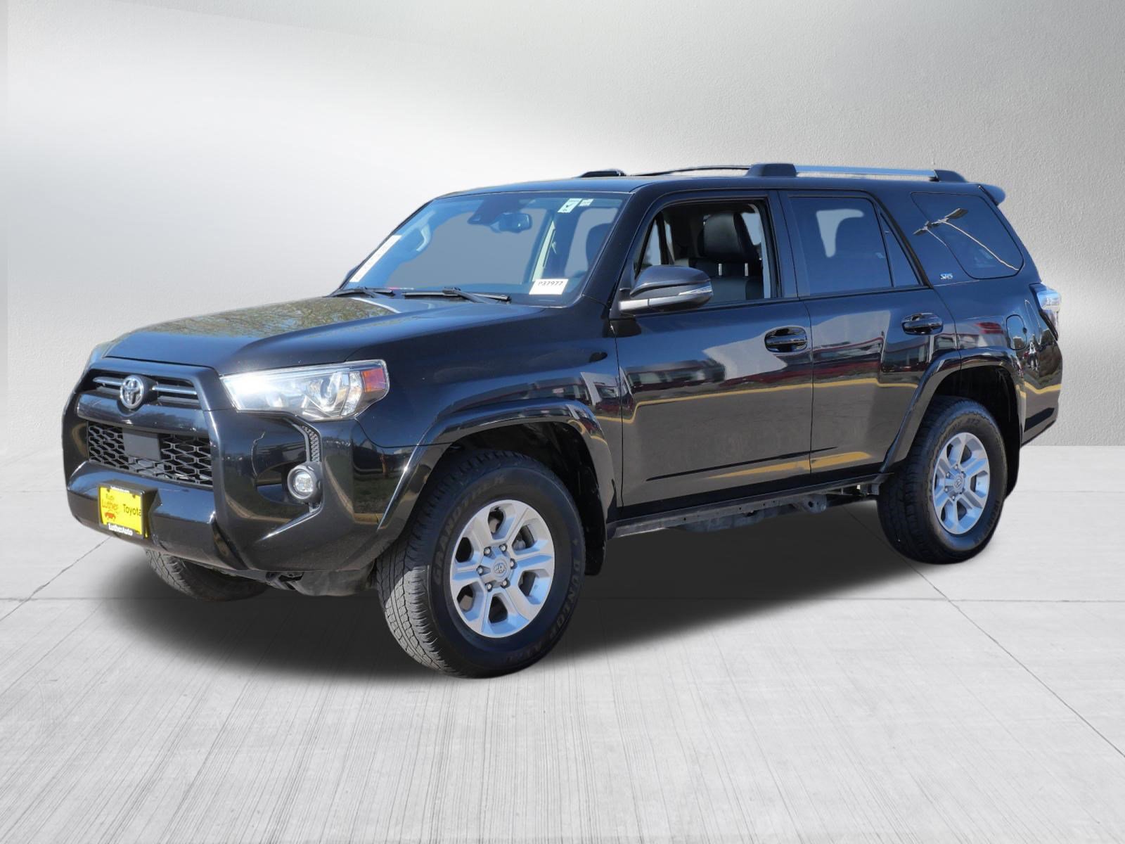 Certified 2024 Toyota 4Runner SR5 Premium w/ Moonroof Package AWD/4WD image 3