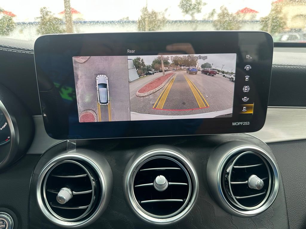 Used 2022 Mercedes-Benz GLC 300 4MATIC image 33