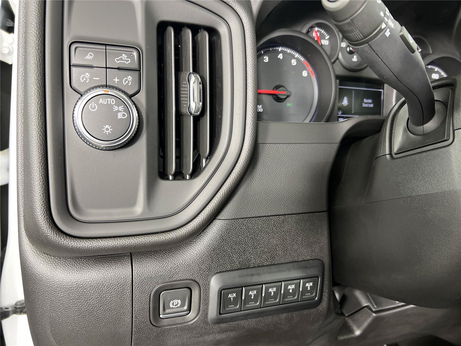 New 2025 GMC Sierra 2500 Pro w/ 1SA Pro Safety Plus Package RWD image 21