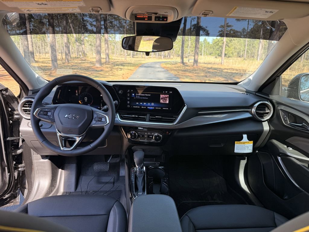 New 2026 Chevrolet Trax ACTIV w/ Driver Confidence Package FWD image 17