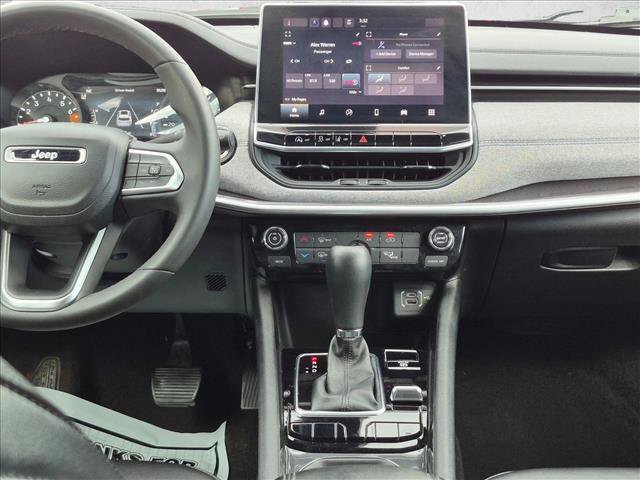 Used 2023 Jeep Compass Latitude w/ Sun and Sound Group AWD/4WD image 14