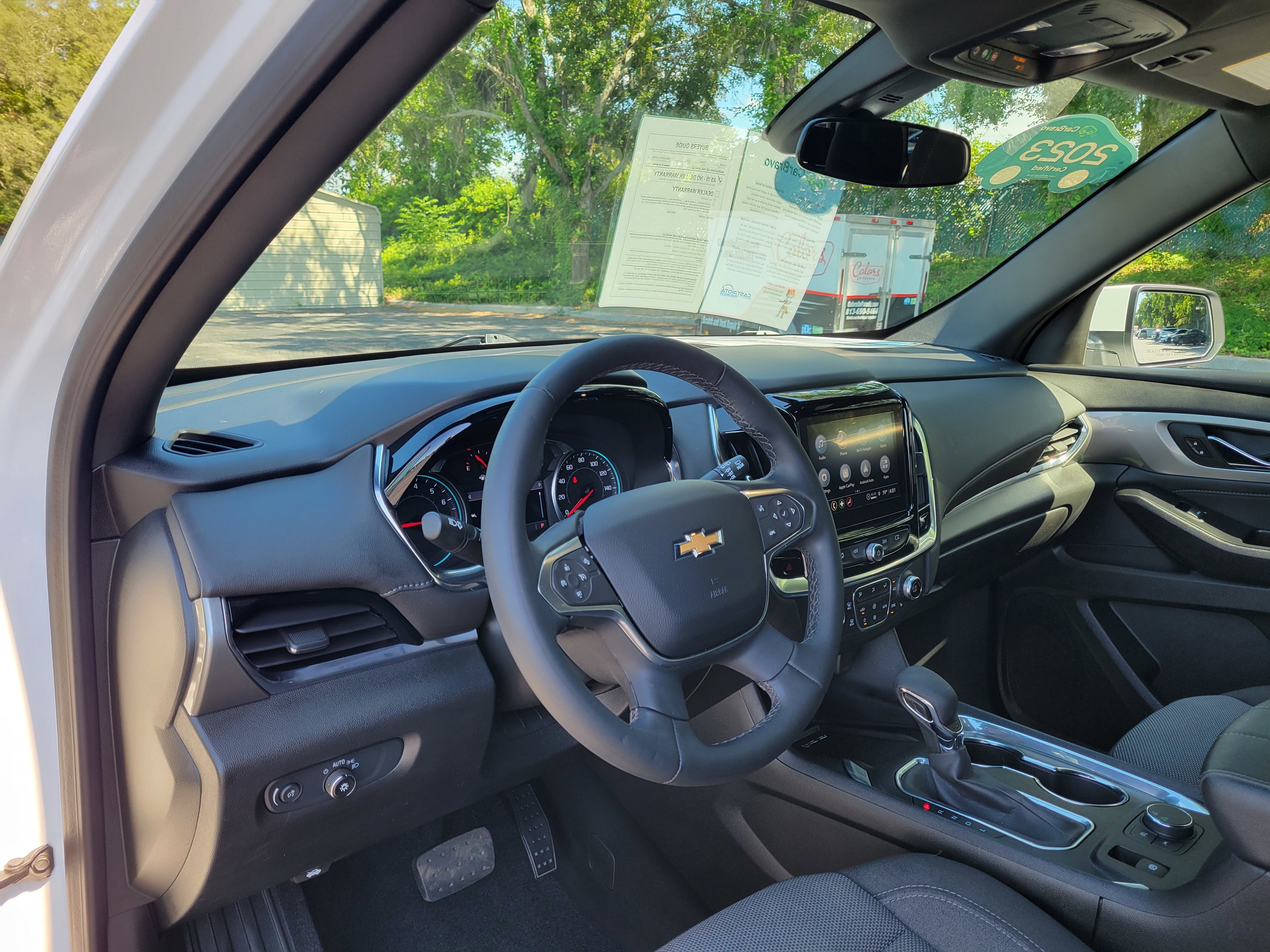 Used 2023 Chevrolet Traverse LT FWD image 28