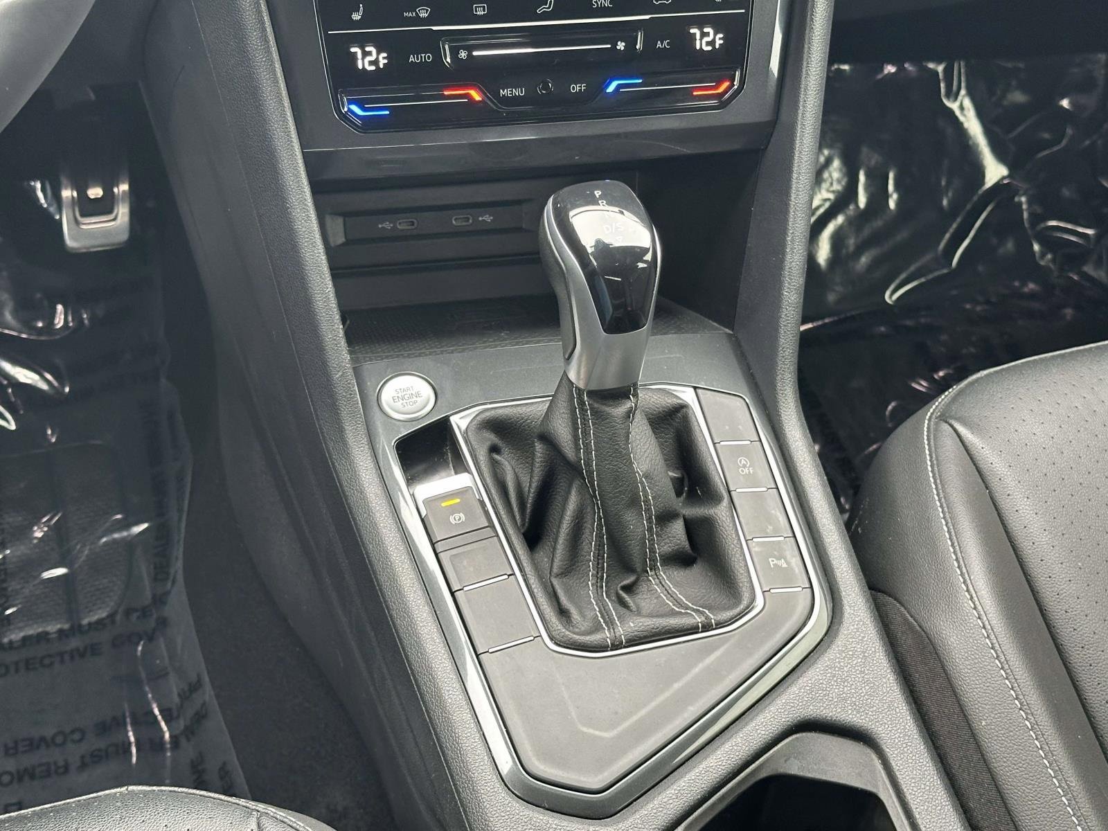 Certified 2022 Volkswagen Tiguan SE R-Line image 18