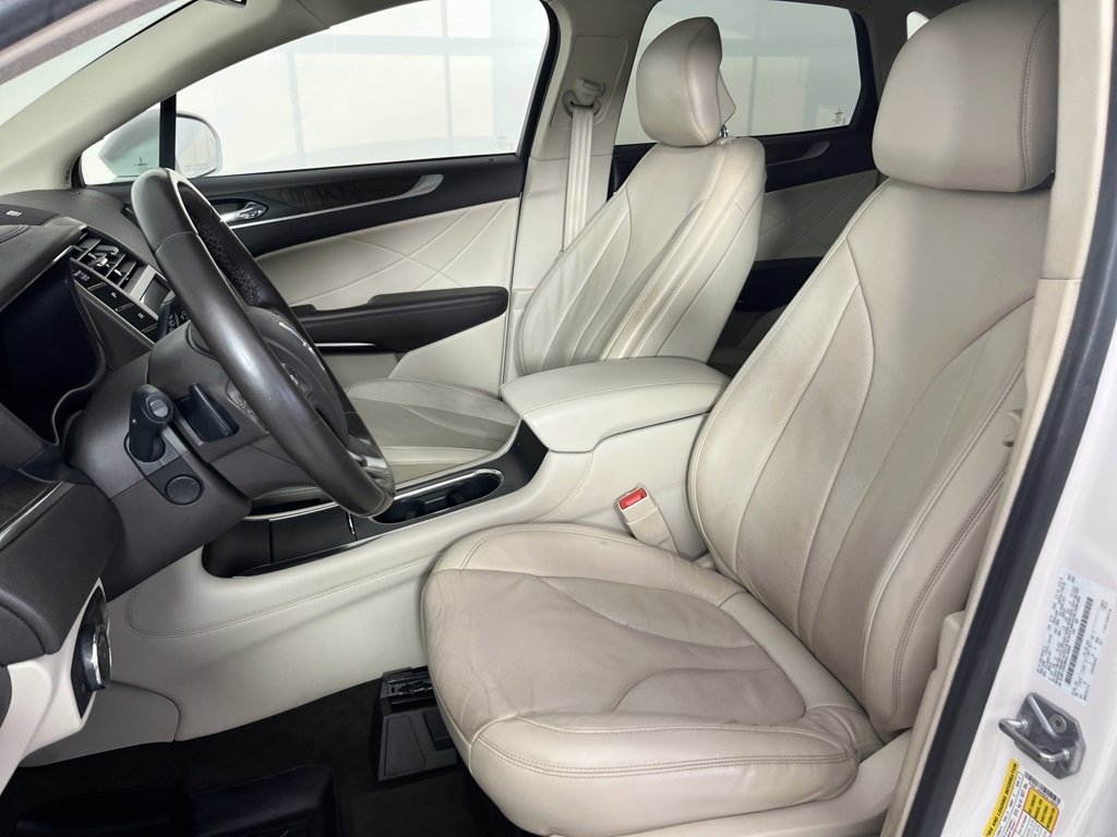 Used 2019 Lincoln MKC Reserve image 11