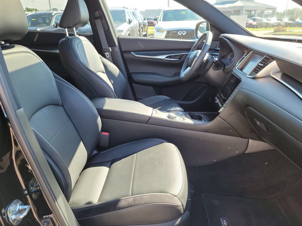 Used 2023 INFINITI QX50 Sport AWD/4WD image 30