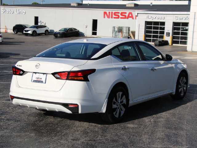 Certified 2025 Nissan Altima 2.5 S FWD image 9