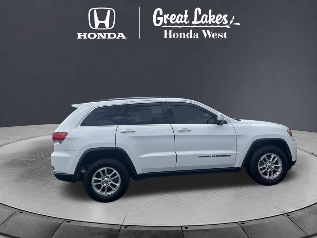 Used 2019 Jeep Grand Cherokee Laredo AWD/4WD image 4