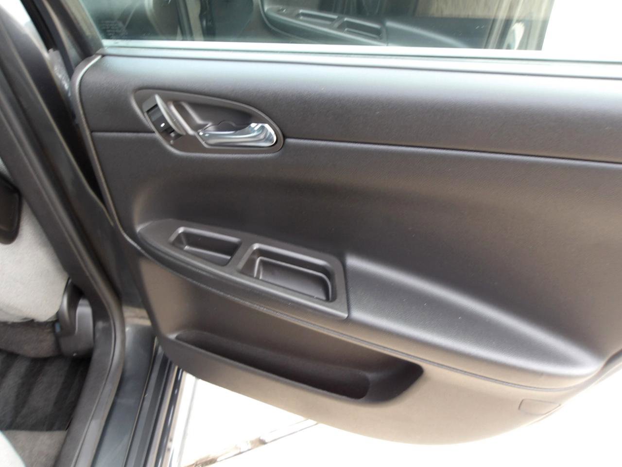 Used 2016 Chevrolet Impala Limited LS FWD image 7