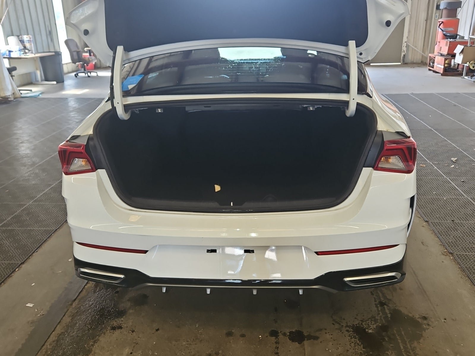 Used 2022 Kia K5 GT-Line FWD image 13