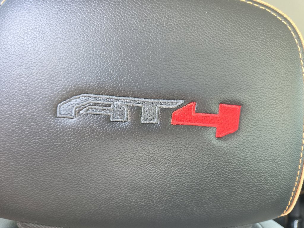 Used 2024 GMC Terrain AT4 AWD/4WD image 21