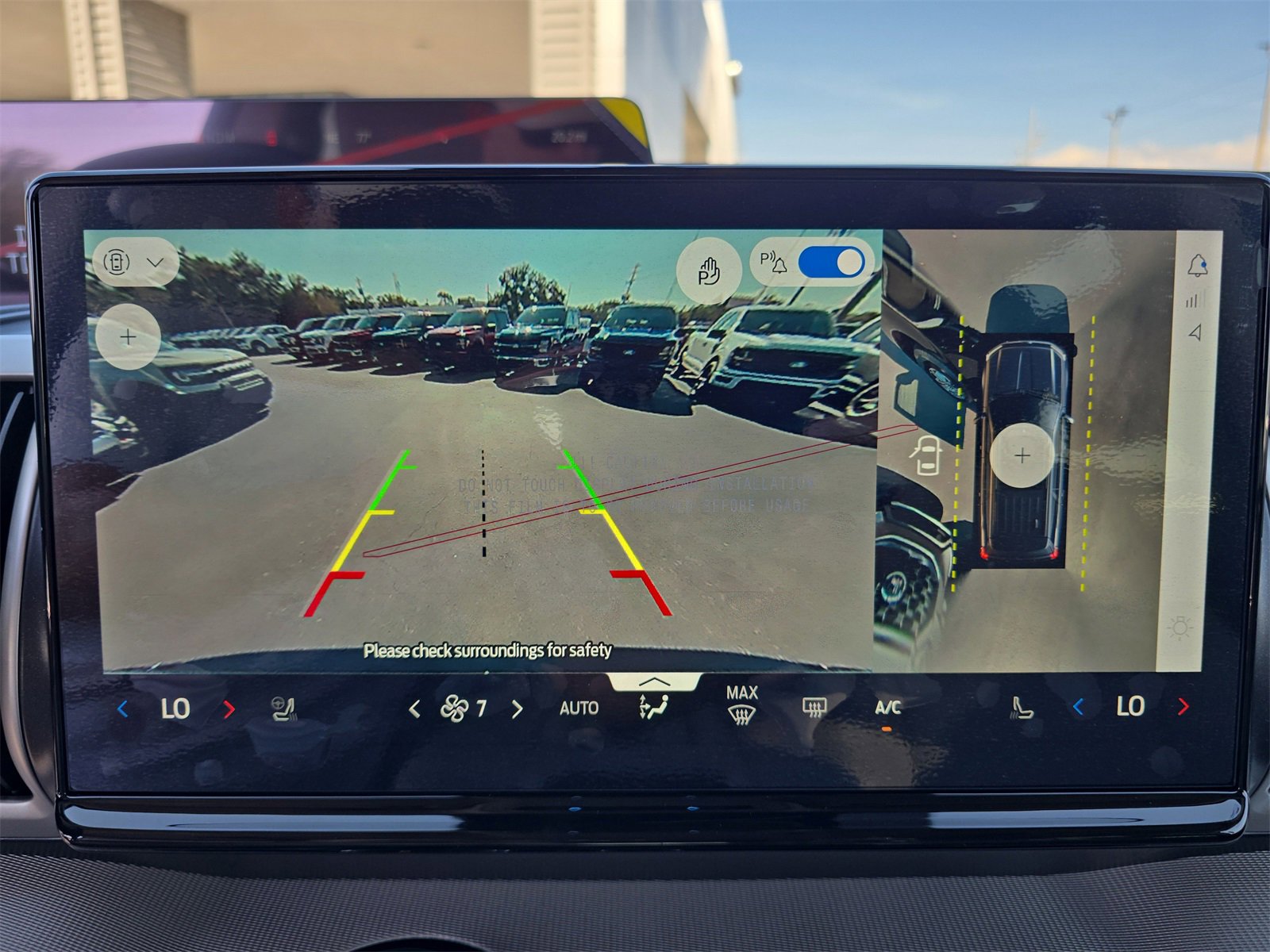 New 2025 Ford Expedition Active image 18