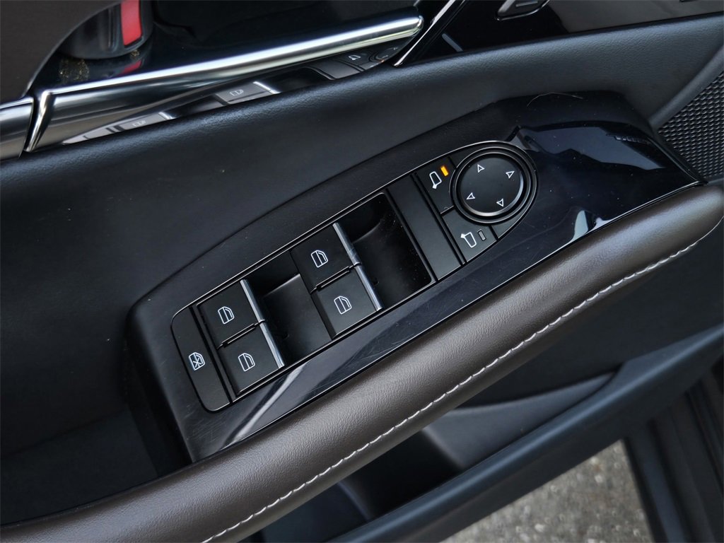 Used 2024 MAZDA CX-30 AWD 2.5 S w/ Premium Package image 11